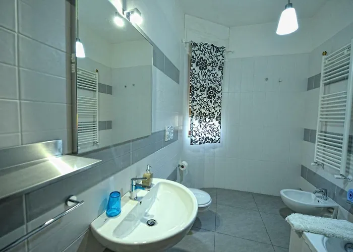 Aback Policlinico Guest house